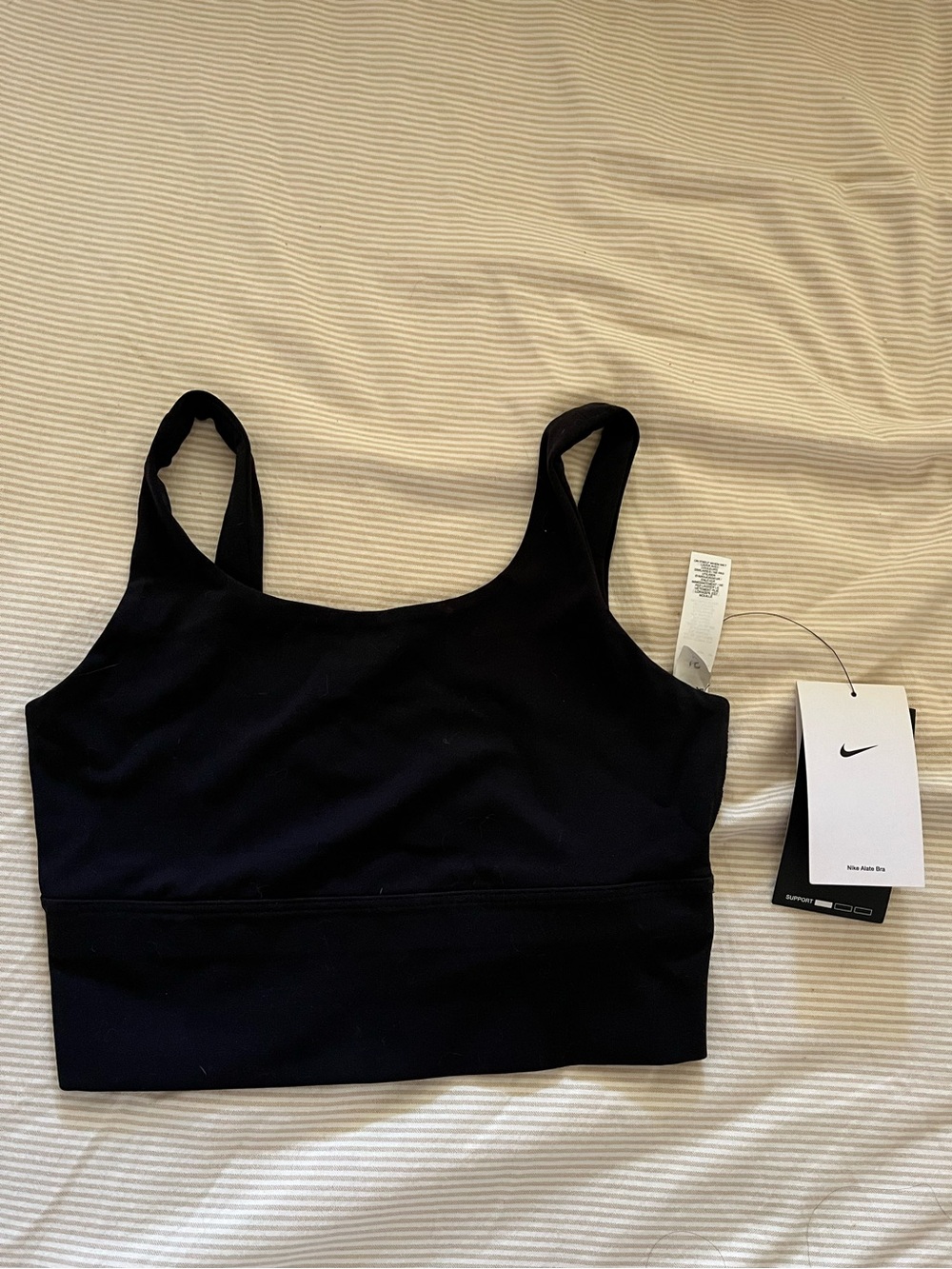 NEW Nike Alate Sports Bra light support